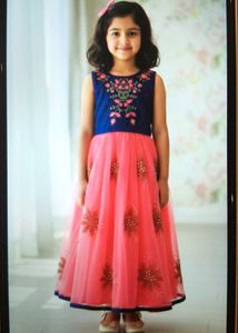 crop top and full embroidary skart..
