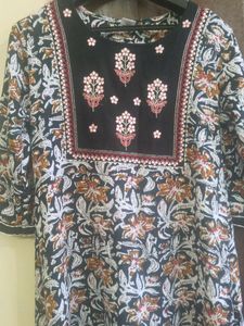 Elegant Floral Print Kurta