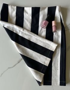 Monochrome Mini Skirt, Waist: 28-30