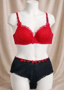 🇳🇿💫🎀Red Lace Bra & Panty Set