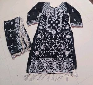 Pakistani Suit