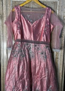 💅🎀OFFER🎀 Elegant Pink Ethnic Gown💗