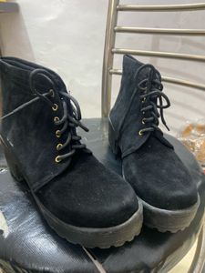 Black Womens/girls boots