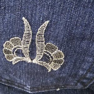 Women&#39;s Jeans