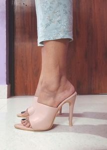 Heels...                                                                      Only Cash Available