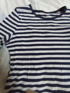 Stripped Crop Top