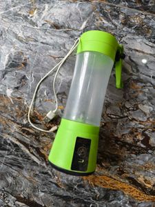 Portable USB Rechargeable Juicer