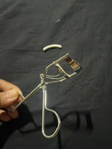 Eyelash Curler With 1 Free Rubber Pad