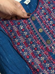 Blue Embroidered Aalia Cut Kurta With Zari Work