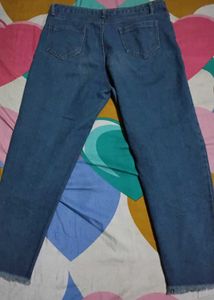 Frayed Hem Jeans