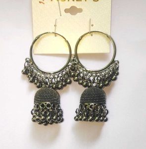 Honey&#39;s Jhumka Earrings