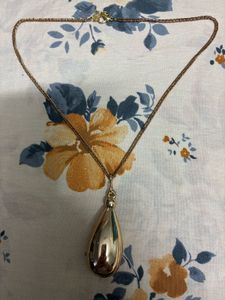 Teardrop Pendant Necklace