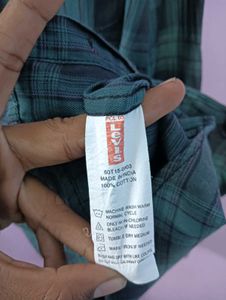 Levi's Plaid Flannel Shirt