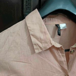 H&amp;M Tan Shirt