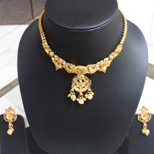 Elegant Necklace Set