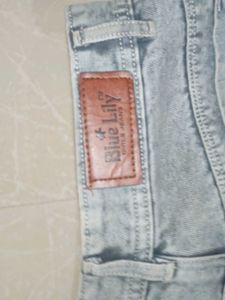 Light Wash Jeans