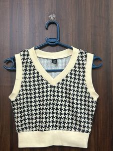 SHEIN- Houndstooth Knit Top