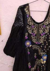 Nayra Cut Suit