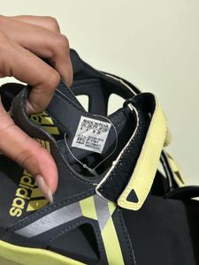 Adidas Floaters