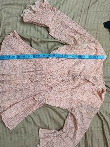 Floral Print Pleated Top