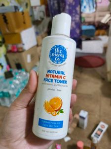 The Moms Co. Natural Vitamin C Face Serum