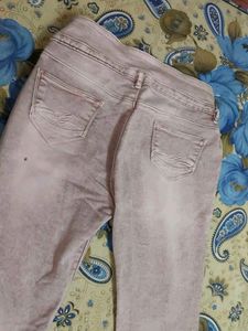 I&#39;m Selling This Women&#39;s Jeans