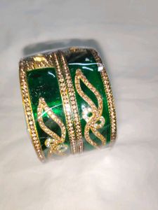 Emerald Green &amp; Gold Bangle Set