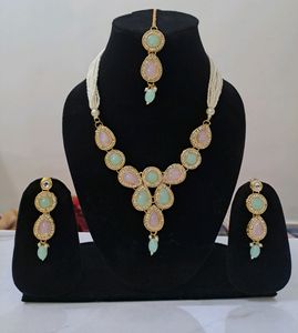 Beautiful Necklace Set With Earrings And Maang Tik
