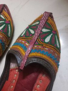 Rajisthani Jaipuri Juttis /Ethnic Footwear