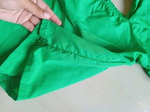 Ballon Sleeve Crop Top
