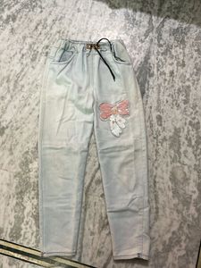 Cute Girl&#39;s Embellished Denim Jeans