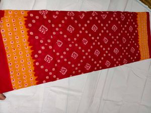 Red &amp; Orange Printed Saree