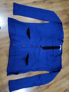 Light Weight Woollen Sweater/Shrug Style