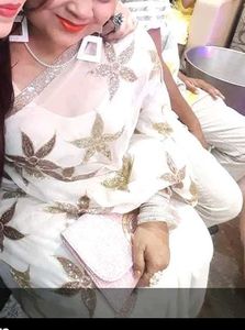 Stylish And Decent Saari
