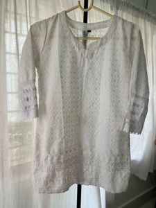Chikankari kurti 🕊️