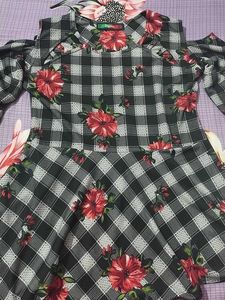 Floral Checkered Off Shoulder Top