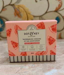 Dot &amp; Key Watermelon Cooling ICY Moisturiser 🧴