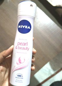 Nivea Pearl & Beauty Deodorant