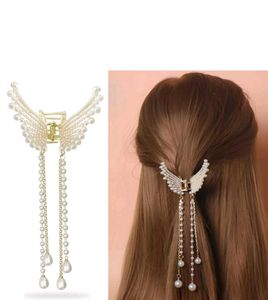 Coren Pearl Wing Hair Clip