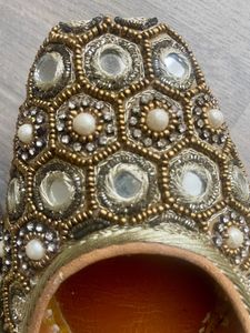Embellished Jutti