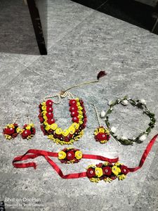 Flower Design Jewellery Set