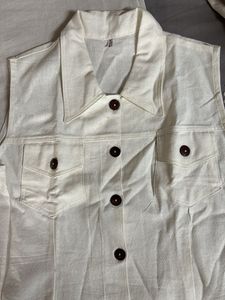 Sleeveless Button-Down Pure linen Top