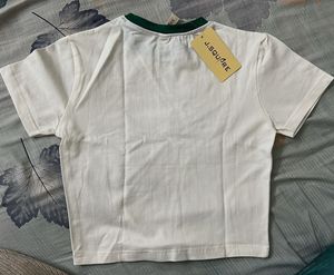 Peanuts White Graphic Tee