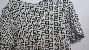 Chain Print Short Sleeve Blouse