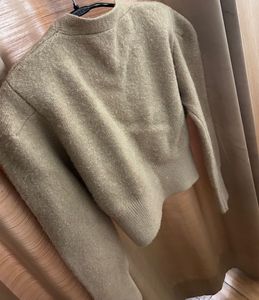 Cute Cropped Cardigan sweater