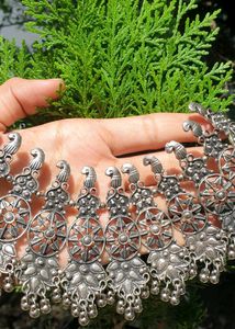 Heavy Work Necklace.