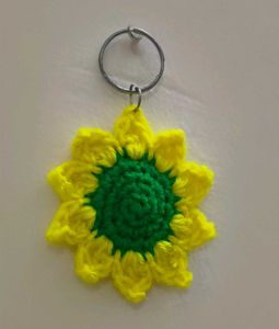 crochet sunflower keychain🌻