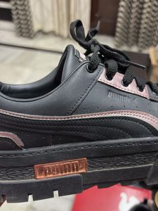 Puma Mayze Sneakers