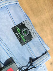 Allen Martin Light Wash Jeans - Size 34