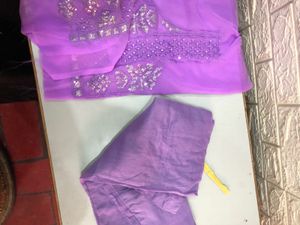 Elegant Lavender Saree🌷💗 free with the petticoat